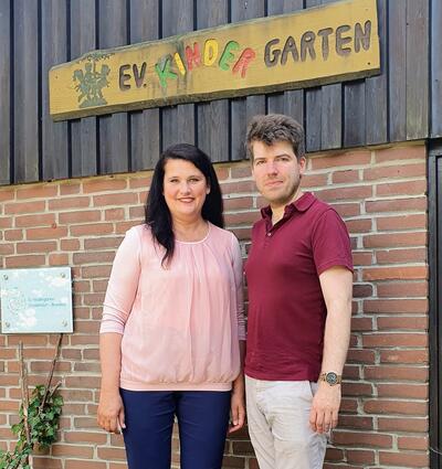 Der Ev. Kindergarten liegt beiden am Herzen: Bürgermeisterin Martina Falkenberg und Pastor Konrad Otto