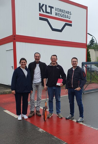 B&uuml;rgermeisterin Martina Falkenberg, Axel Krage (Bauamt), Christopher Buhk (KLT), Christian Albrecht (Bauausschussvorsitz, IDA)
